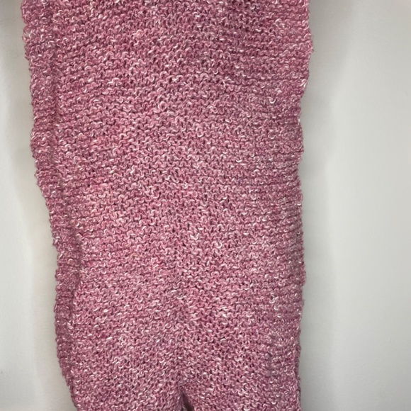 Handmade Pink Scarf - Picture 3 of 4